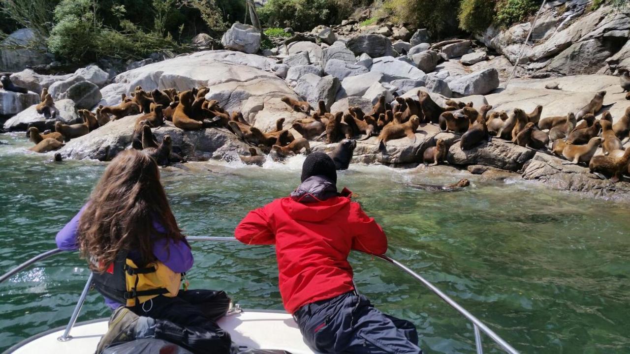 Termas Comau Estero Lago